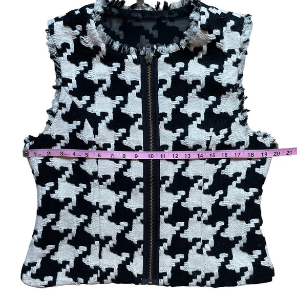 Cabi Houndstooth Zip Up Vest Size Large - Picture 8 of 10